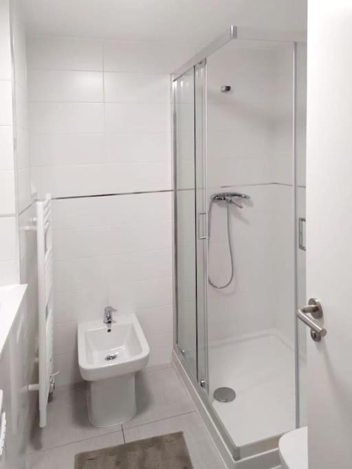 0143 Apartamento Nuevo Y Centrico Vigo Ngoại thất bức ảnh